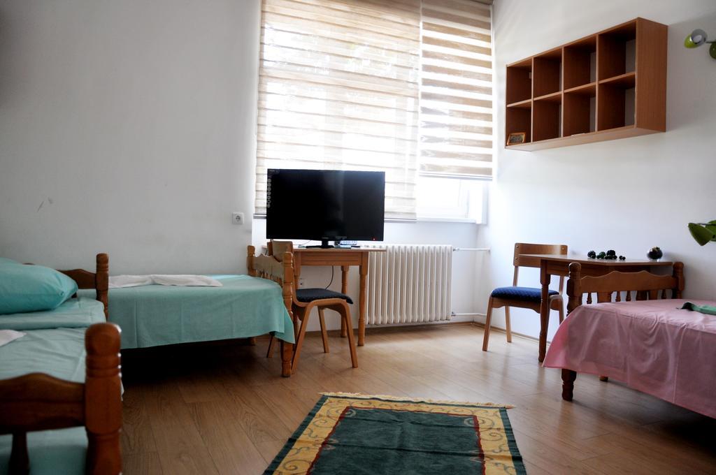 Rooms Karadjordje Belgrade Exterior photo